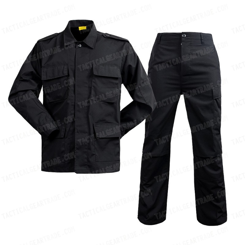 Black shirt outlet army pants